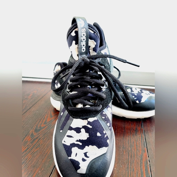 adidas Tubular Runner Womens Shoes- Size 7 - Picture 8 of 9